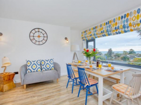Lovely Holiday Home in Lyme Regis - Sleeps 8